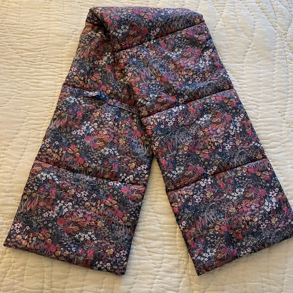 🌼 🌺 NWOT J Crew long puffer scarf in Liberty Tresco floral print 🌹 🌷